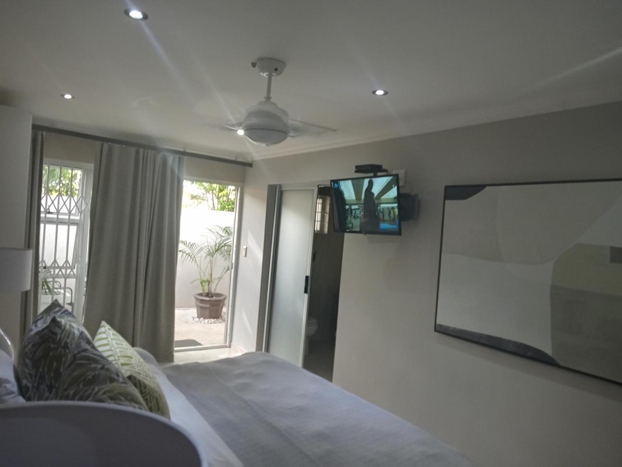 Tropical Beach Boutique Guesthouse Shelly Beach Esterno foto
