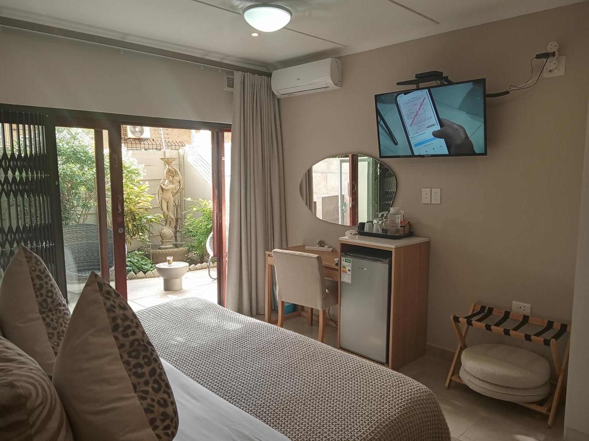 Tropical Beach Boutique Guesthouse Shelly Beach Esterno foto